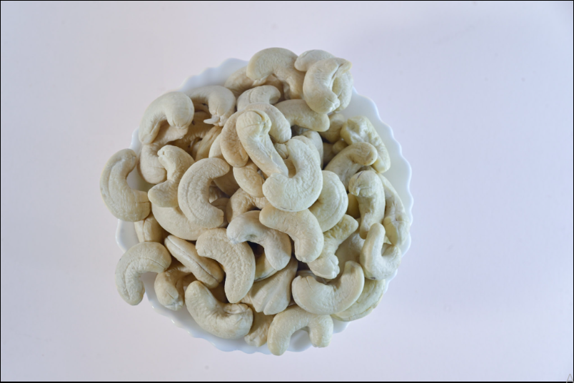 Treeyum Cashew-W180 (500g)